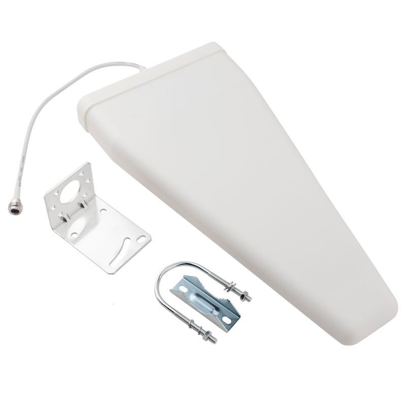  石碌镇对数周期天线定向接收发射700-3700MHz